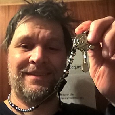 kathomichl's profile picture. Hl. Kath. Kirche 🇻🇦, Maria 🥰, Rosenkranz ,
Militia Immaculatae ⚔️, Heilige Crescentia ❤️,
Ich folge KEINEM Präsidenten, KEINEM Politiker und KEINER Partei!