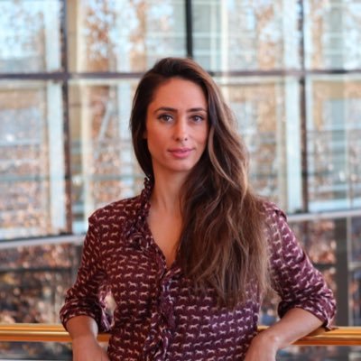 Diputada de la asamblea de Madrid. Portavoz en la Comisión de familia y asuntos sociales. Secretaria de familia del Partido Popular de Madrid.