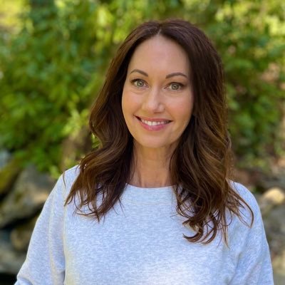 heatherhurbane's profile picture. 🖤💛 Pittsburgh to 〰️ Cali then back