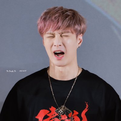 Xingmi, X-back, EXO-L. There's no in between.