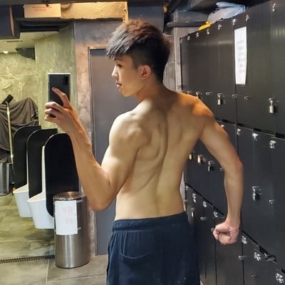 gary0624_gary's profile picture. 估下我而家幾多歲🤗🤗
184cm 72kg 
Looking for friends 🙋🏽‍♂️🙋🏽‍♂️
帶相DM我 去了解更多 📩📩