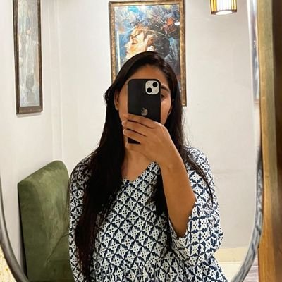 Jyotisingh0910's profile picture. “📷 Capturing smiles, freezing memories forever”
iske alwa, 
thodi shy😉
moody🙂
but kind☺️💖