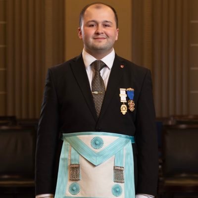 MM/Comp. working @ UGLE. Passionate about music and the accessibility of masonry. Craft: 3505 (ADC), 8708 (SD) & 10K. RA: 3505 (PS)