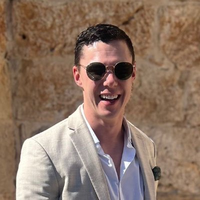 IntensiveSwan's profile picture. Husband, Father, ICU physician, Arsenal fan.