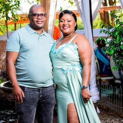 A husband,father,uncle
Moshiane waga setlhong
If u love @lfc we family