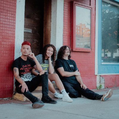 DC Alternative/Pop Punk 🍉 | send booking inquiries to keepyoursecretsband@gmail.com
