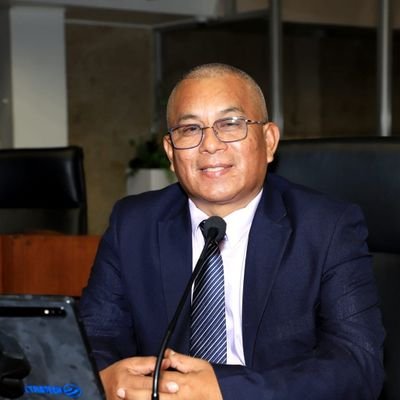 RobertoArchibo3's profile picture. 