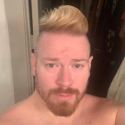 Just a Texas cub looking at hot pics and vids.