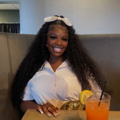 theeadwoa's profile picture. cobber chem '27 ⚗️ | maame saltpond 🇬🇭