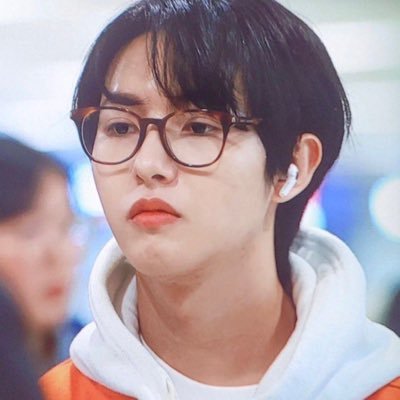 hot like desert cold like blizzard ｡♪ ₊˚♬ ﾟ.