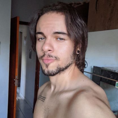 cronicamente on-line, romanticamente disponível e mentalmente instável