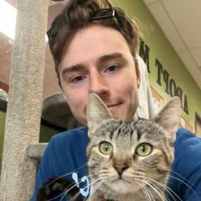 Pickle disposal system for @marpakoserpch. @SimpsonCollege ’19. Black Lives Matter. Protect trans kids. I ❤️ all cats. He/him. Views mine, my own, my precious.