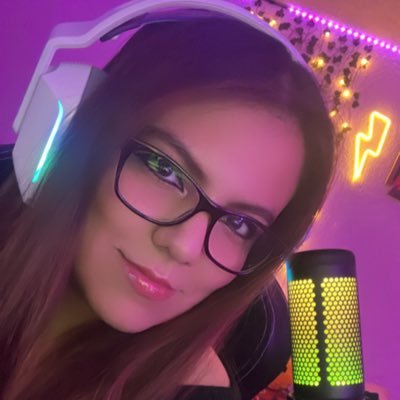 Godín👩🏻💻| Twitch Affiliate 🎮 | ig: marianitahn | PPP🐥 | Tengo un Podcast en Spotify🙌🏻 💜🎙