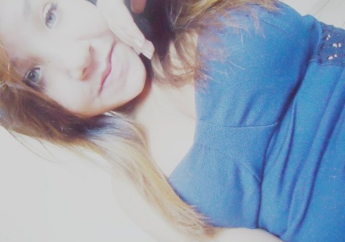 '                       vivendo e aprendendo.
” Não precisa ser perfeito. Pra mim, basta que seja verdadeiro.”

Tumblrზ   : http://t.co/Asv0hWvCCY