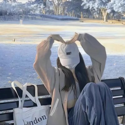 I like to communicate with all kinds of people because of my hobbies.
Interests: Traveling, fitness, cooking, and watching anime.
Dream of traveling the world🎪
