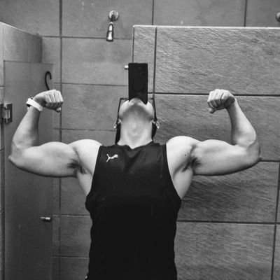 Chaparro_Nava's profile picture. "MAMA DIN'T RAISE NO B*TCH"