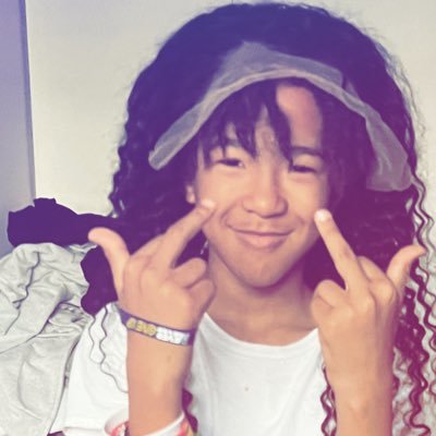 queen94932375's profile picture. 