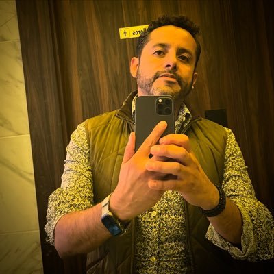 rapee_'s profile picture. Diseño Rolas,sin ser poetizo, lo hago por placer les aviso. En mis ratos libres rescato a las pobres almas en Desgracia !!!