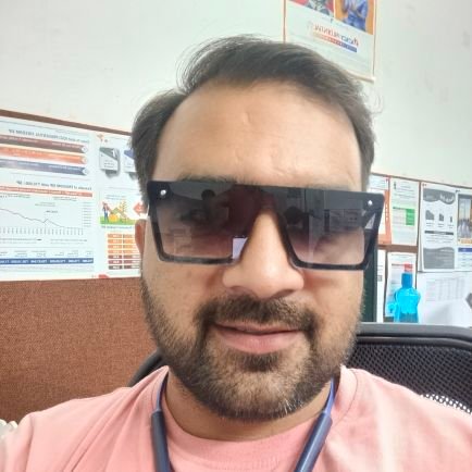 Mathpal888's profile picture. 