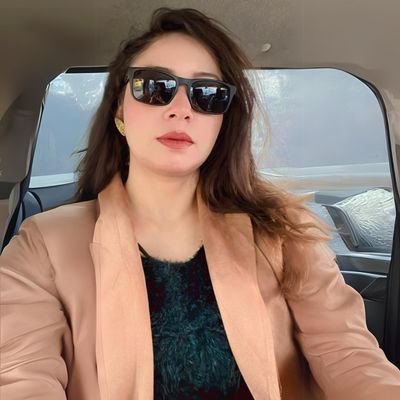 🔲 Fashion Model - Working As Artist ✨
Actress
DM 📩 Collaboration & Brand Promotion
ShortMovies WebSeries Ad's Photoshoot