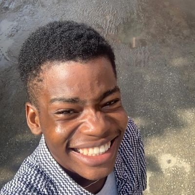 Medic + Techie || Web Developer || Graphics Designer || Fashion enthusiast (Model maybe 🤷🏽♂️) || Co-host Teens Unfiltered Podcast
