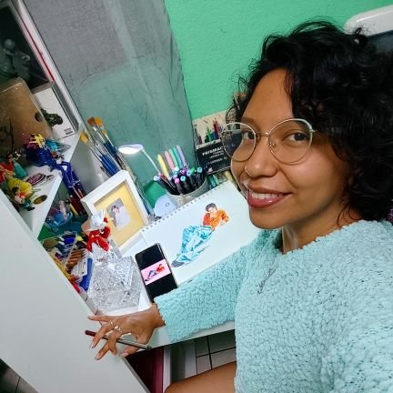 Cricedeleon's profile picture. SHINee shines bright because it brings the fire!