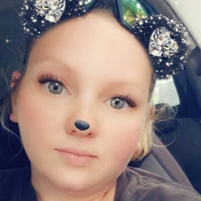 33 years old Minister, 4 kiddos that are my world ♡ love cooking, true crime watching, horror movies etc homeschool mom, foodie