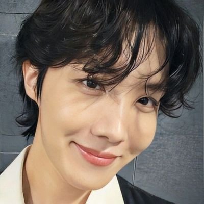 I can make it right 🍃🥂
فقط ارمی تک فندومی ot7 فالو کنه💜
2025 G 🔗ot7