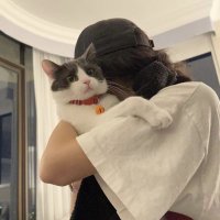 ウンジ (@moondyii) 's Twitter Profile
