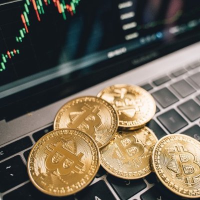 janiyalee280a's profile picture. Leading the way in tokenomics. 🛤️ ICOs, DeFi, and new projects. #Tokenomics #DeFi