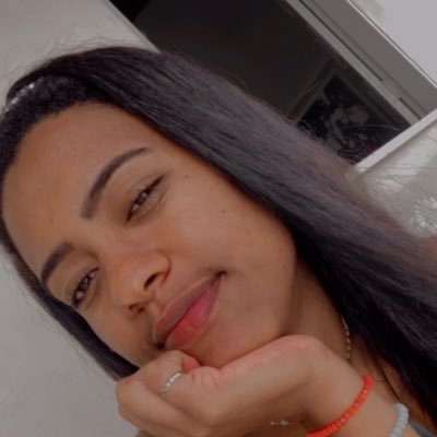 Geiseraqueel's profile picture. estou no twitter pra reclamar mesmo, se fosse pra comemorar estaria em algum bar por aí.