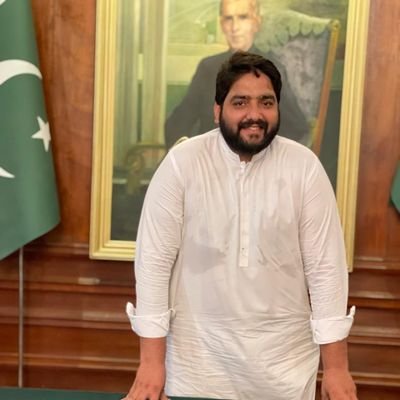 ا لَا إِلَهَ إِلَّا أَنْتَ سُبْحَانَكَ إِنِّي كُنْتُ مِنَ الظَّالِمِينَ A Muslim pakistani Businessman