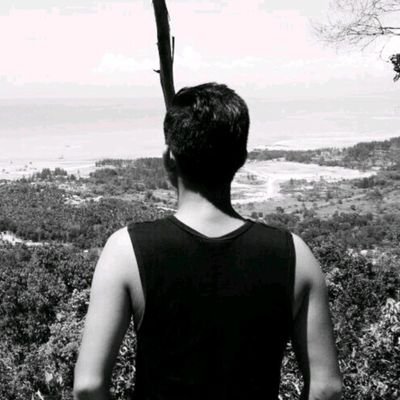 dede_radika's profile picture. 