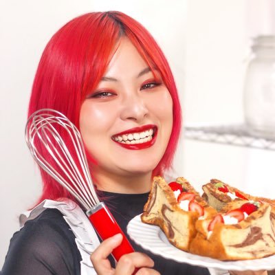 仕事も趣味も全力お菓子作り❤️神戸市東灘区 焼菓子テイクアウト&カフェ☕️店主( @funnybakecafe)/お菓子作りを楽しんでもらうために、簡単おうちカフェレシピも発信してます🧁 焼き菓子オンライン販売はこちら▶︎https://t.co/9SopoIyfXi