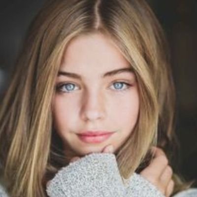 CamilaT2649's profile picture. 