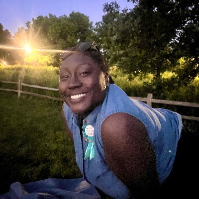 internetayanna's profile picture. Bravely pursuing a dream of being a writer, while still not knowing how to spell.

Writer | Filmmaker   

https://t.co/Vc1w6YR7Do