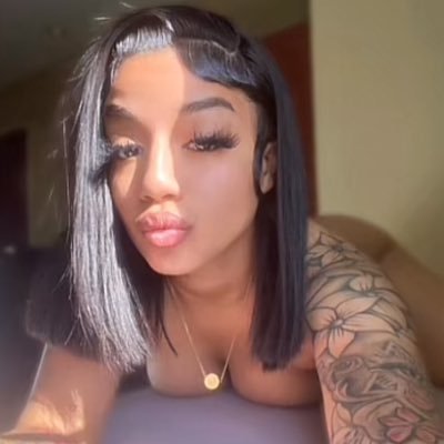 lababiimj1's profile picture. 𝐓𝐡𝐞𝐑𝐞𝐚𝐥𝐋𝐚𝐁𝐚𝐛𝐢𝐢𝐌𝐣🏳️‍🌈💦 Instagram-@alatindabrat 𝐁𝐈𝐆𝐔𝐍𝐈𝐈🦄