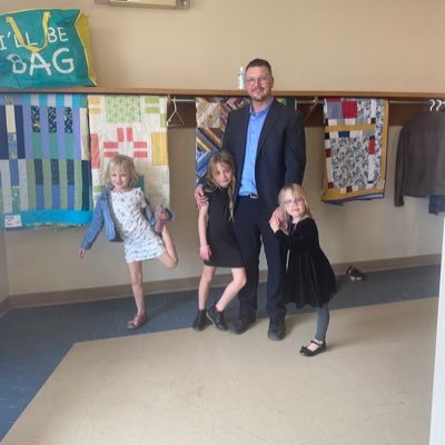 Nut Mountain Sask farmer, father to 3 amazing little girls ❤️