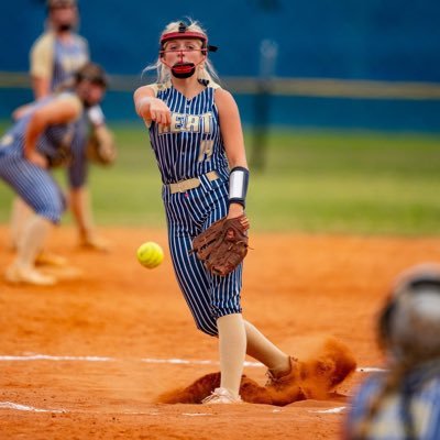 2026 •📍Wewahitchka, Fl • Pitcher, OF • Height- 5’4 • GPA: 4.0 severahaney2026@gmail.com