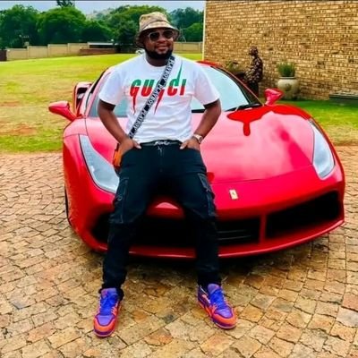 Hi, guys your ALI BOY BOSS. Follow my new account old got hacked by those scammers 🙏🙏🇿🇦❤️🌹💰