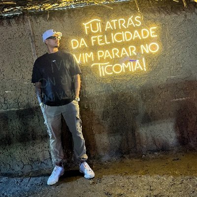 _vplotter's profile picture. @_vplotter 📈💰