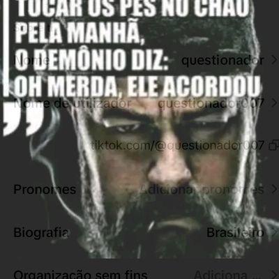 Não me subestime
eu sei mais do que eu digo
penso mais do que falo
e percebo mais do que vc imagina
