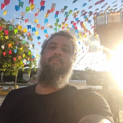 _brunovinicius's profile picture. ancap, programador, pai, pcmr, comilão.