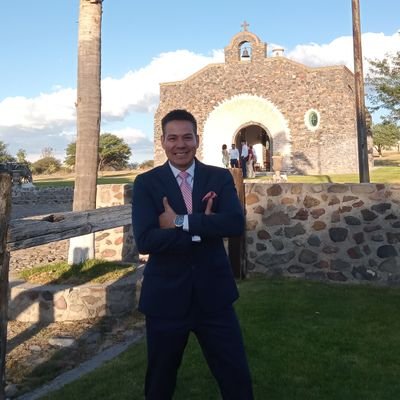 mariomr20_'s profile picture. “Soy un hombre, hijo del amor y heredero de la grandeza de Dios”.