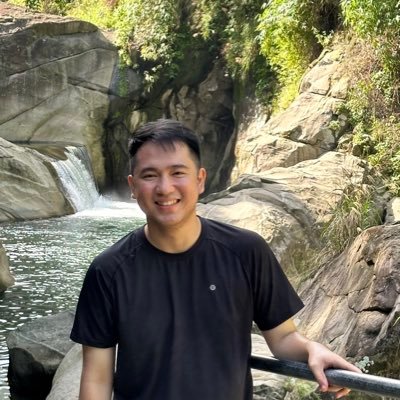 chippunks's profile picture. Weirdo, pls unfollow. 😈 | 🔬 UST MedTech | ⚕️UERM Med