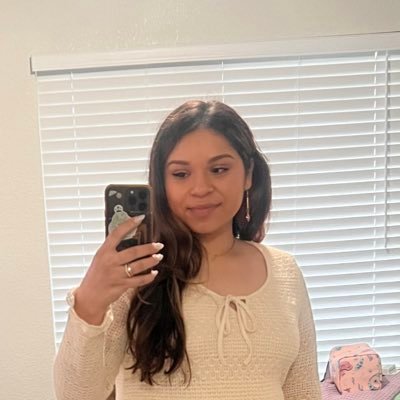 kutiekris_'s profile picture. yuh✨