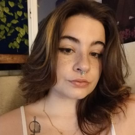 Satanaelle's profile picture. Tu ris trop fort et la pièce s'illumine