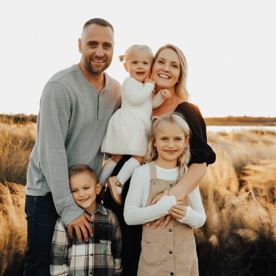 joemateer's profile picture. Husband & Father. @mybaysidechurch