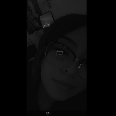 HatakeEv's profile picture. 🍃23 | Gemini | Artist🖤