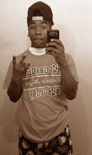 DaylanConverse's profile picture. I LUV MI BAE COULDNT BE WITOUT HER ;)